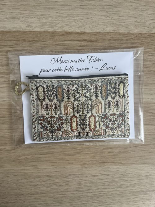Trousse éthnique personnalisée – Maîtres et Maîtresses