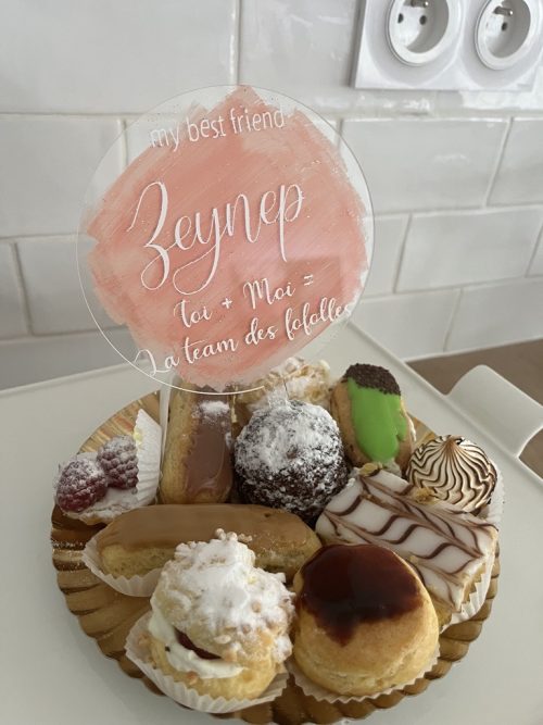 Topper de gâteau en plexiglas à personnaliser