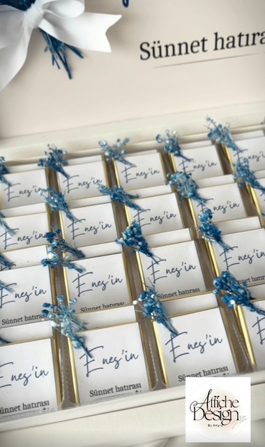 Boîte de chocolats : Prince fleurs bleues