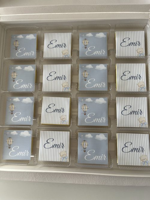 Boîte de chocolats personnalisée – Naissance garçon Ourson & Montgolfière