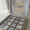 Boîte de chocolats personnalisée – Naissance garçon Ourson & Montgolfière